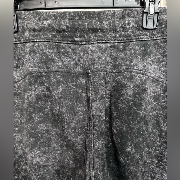 Lululemon Scuba High-Rise French Terry Jogger - Picture 6 of 8